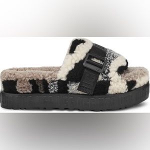Ugg Fluffita Platform Sandals